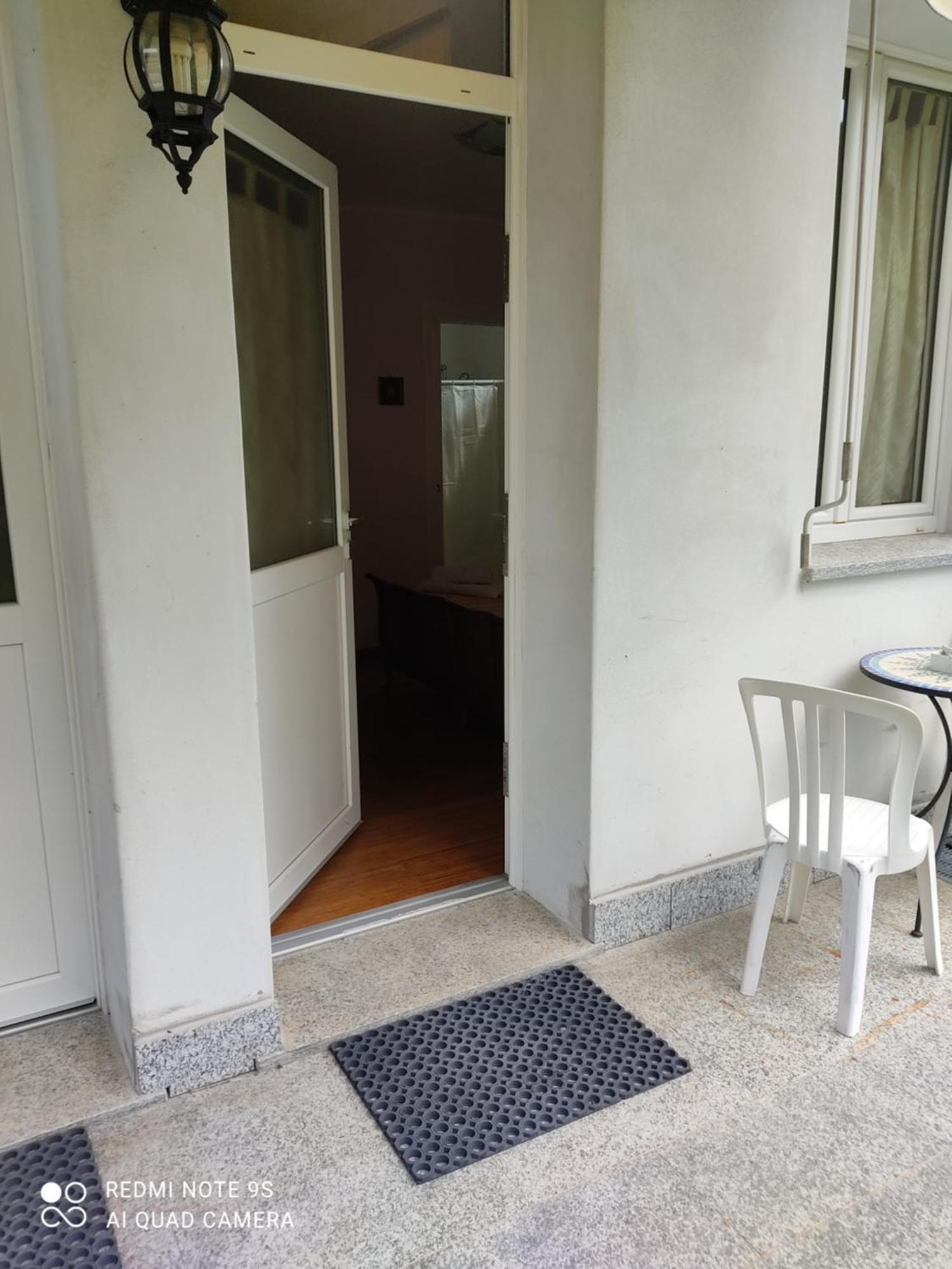 Agriturismo Villa Brugolta Lavena Ponte Tresa Værelse billede